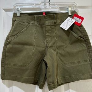 SPANX Stretch Twill Shorts NWT